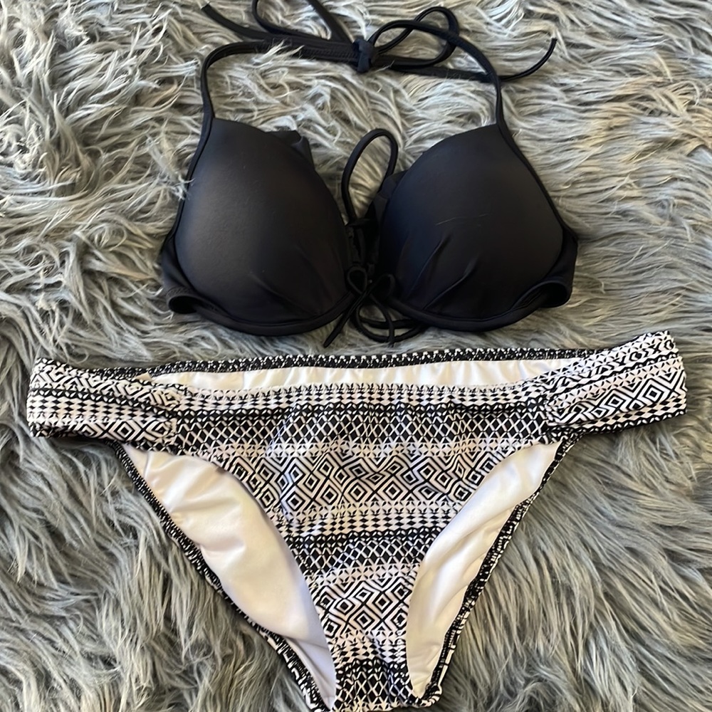 “Victoria’s Secret” Swimsuit